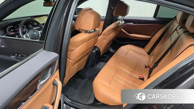 BMW 5 Series (G30) 2021 Серый из Кореи, фото 3