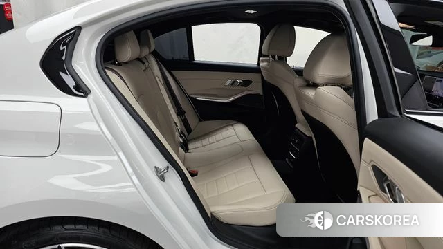 BMW 3 Series (G20) 2026 Белый из Кореи, фото 3