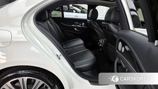 Mercedes-Benz E-Class W213 2019 Белый из Кореи, фото 3