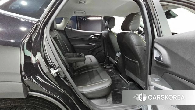 Chevrolet (GM Daewoo) Trax Crossover 2024 Черный из Кореи, фото 3
