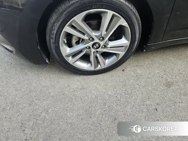 Hyundai Avante AD 2018 Черный из Кореи, фото 3