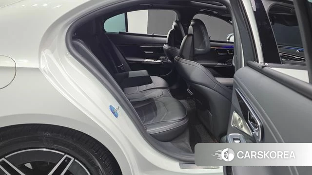 Mercedes-Benz E-Class W214 2024 Белый из Кореи, фото 3