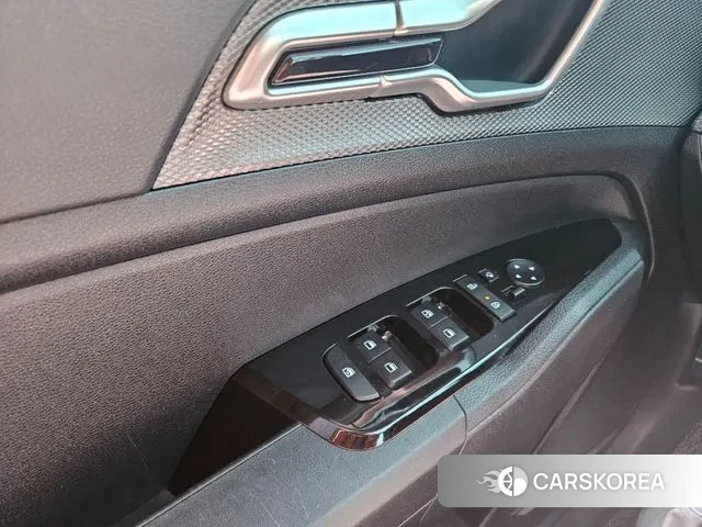 Kia Sportage 5th Generation Hybrid 2021 Белый из Кореи, фото 3