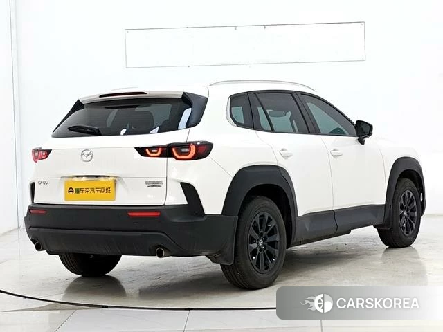 Mazda CX-50 line also 2023 Белый из Китая, фото 3