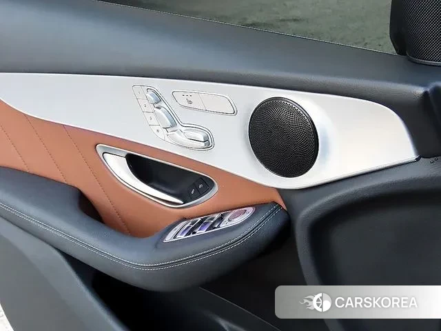 Mercedes-Benz GLC-Class X253 2021 Белый из Кореи, фото 3