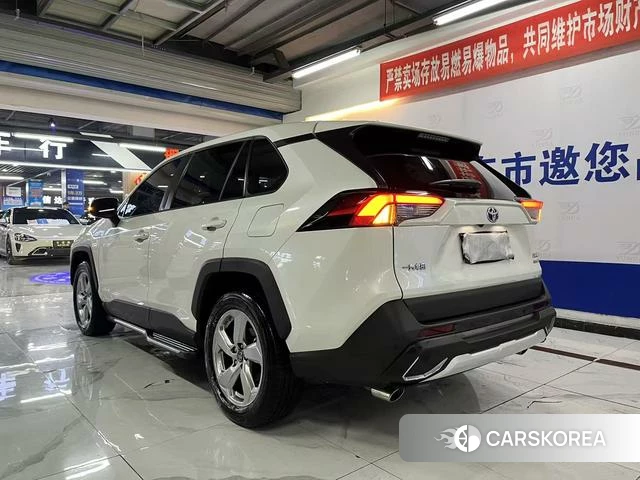 Toyota RAV4 Rongfang 2021 Белый из Китая, фото 3