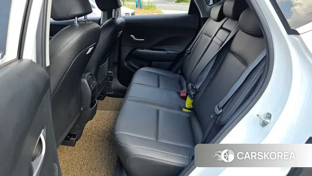 Hyundai Kona (SX2) 2024 Белый из Кореи, фото 3