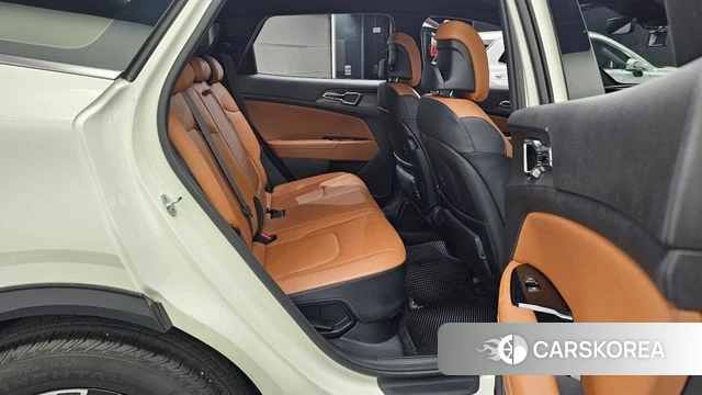 Kia Sportage 5th Generation Hybrid 2021 Белый из Кореи, фото 3