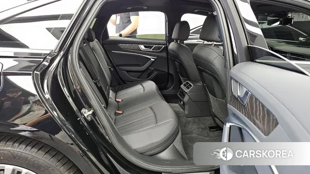 Audi A6 (C8) 2020 Черный из Кореи, фото 3