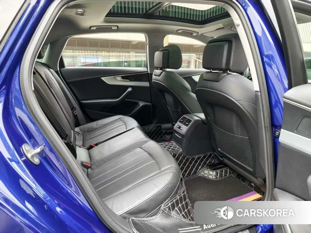 Audi A4L 2021 Синий из Китая, фото 3