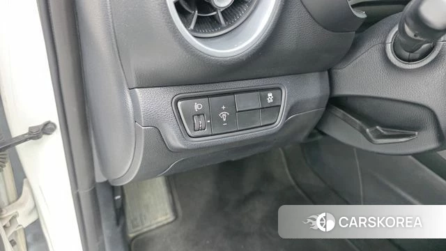 Kia The New K3 2nd generation 2022 Белый из Кореи, фото 3