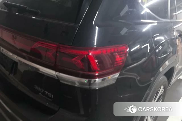 Volkswagen Tourang 2024 Черный из Китая, фото 3