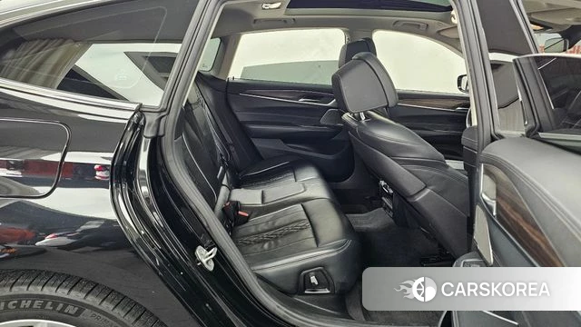 BMW 6 Series GT (G32) 2021 Черный из Кореи, фото 3