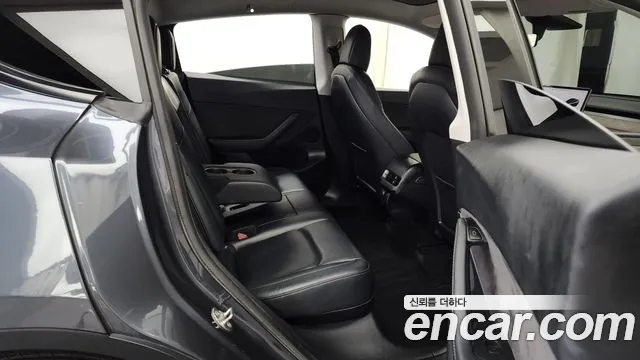 Tesla Model Y 2021 Светло-серебряный цвет из Кореи, фото 3