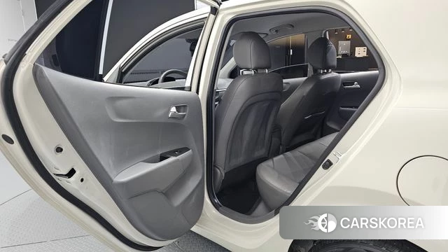 Kia Morning Urban (JA) 2020 Жемчужный цвет из Кореи, фото 3