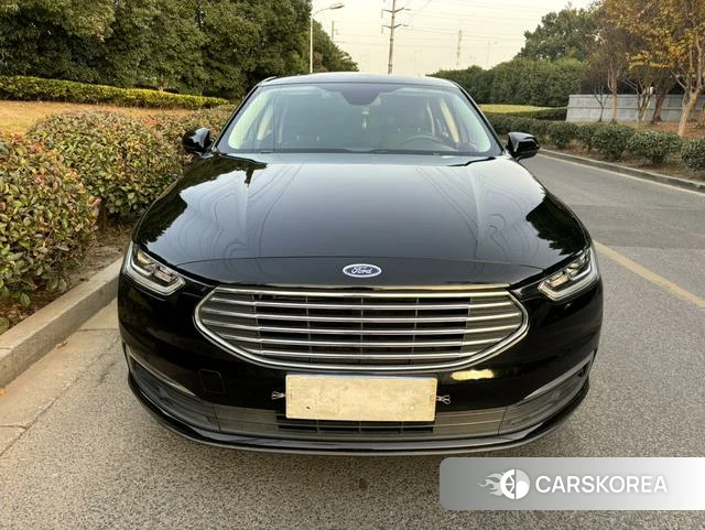Ford Taurus 2020 Черный из Китая, фото 3