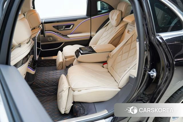 Mercedes-Benz Maybach S-class 2023 Черный из Китая, фото 3