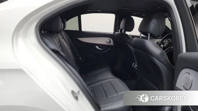 Mercedes-Benz E-Class W213 2021 Белый из Кореи, фото 3