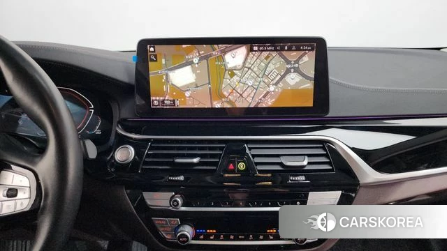 BMW 5 Series (G30) 2022 Серый из Кореи, фото 3