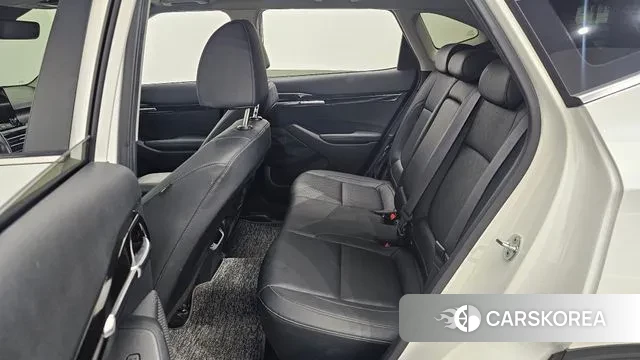 Kia Seltos 2022 Белый из Кореи, фото 3