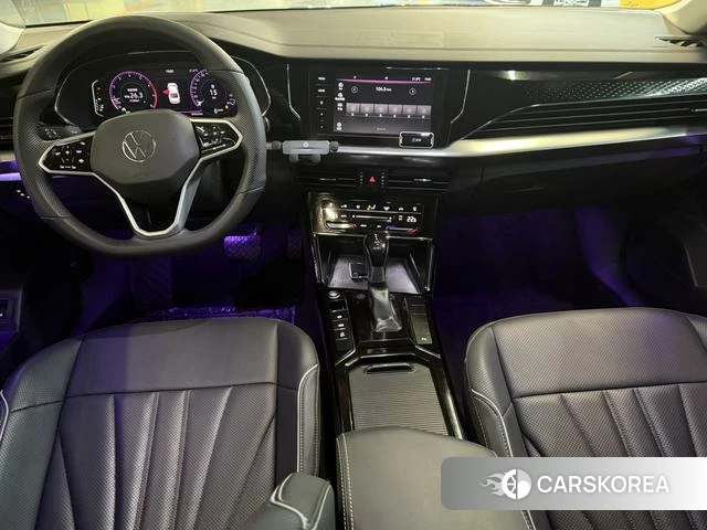 Volkswagen Passat 2023 Черный из Китая, фото 3