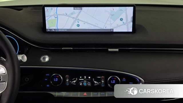Genesis GV70 2023 Белый из Кореи, фото 3
