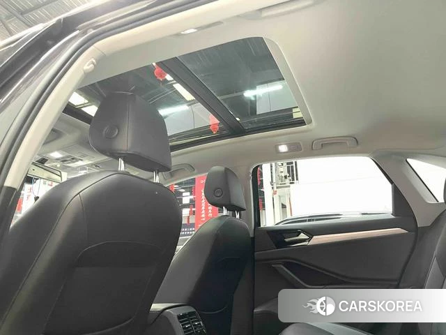 Volkswagen Sagitar 2022 Черный из Китая, фото 3