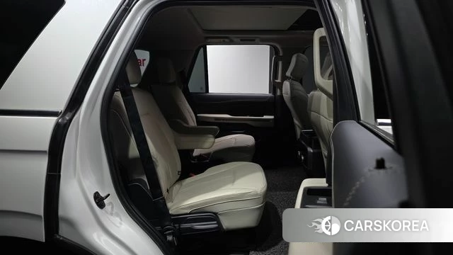 Ford Expeditation 2021 Белый из Кореи, фото 3