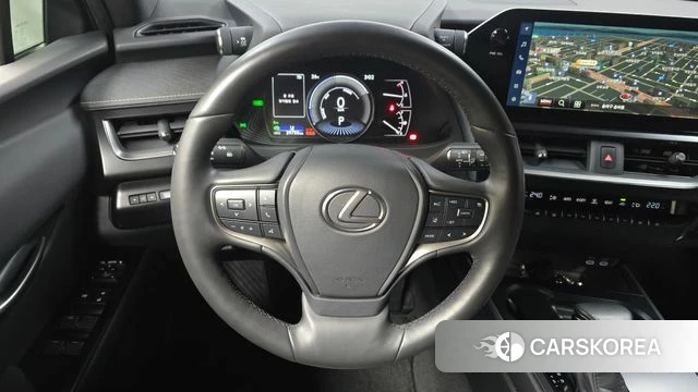 Lexus UX250h 2023 Серебристо-серый из Кореи, фото 3