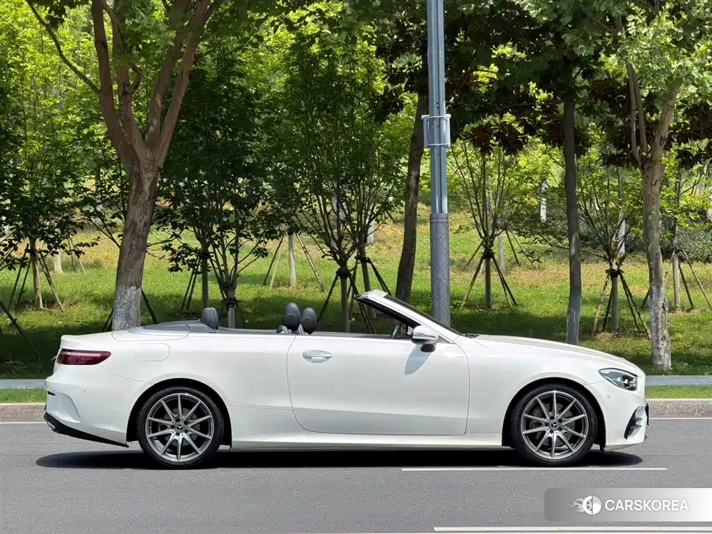 Mercedes-Benz E-Class 2022 Белый из Китая, фото 3
