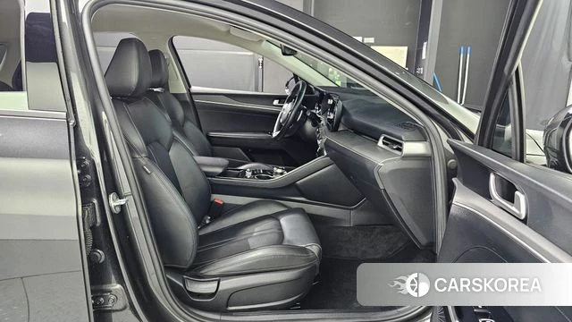 Kia K5 3rd generation 2023 Серый из Кореи, фото 3