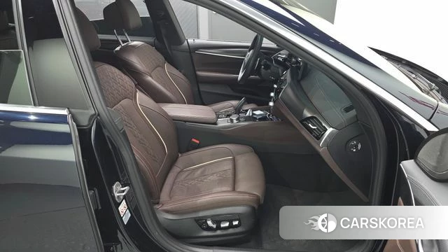 BMW 6 Series GT (G32) 2024 Синий из Кореи, фото 3