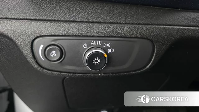 Chevrolet (GM Daewoo) Bolt EUV 2022 Белый из Кореи, фото 3