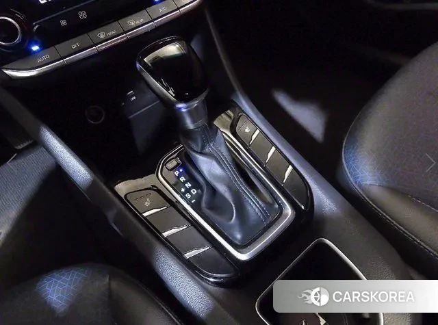 Hyundai Ionic Hybrid 2018 Серебристо-серый из Кореи, фото 3