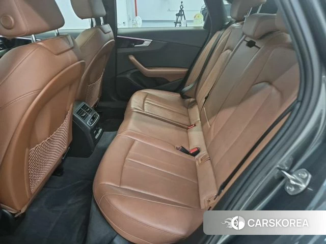 Audi A4 (B9) 2023 Серый из Кореи, фото 3