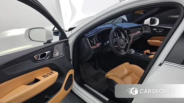 Volvo XC60 second Generation id 2900532 из Кореи 3