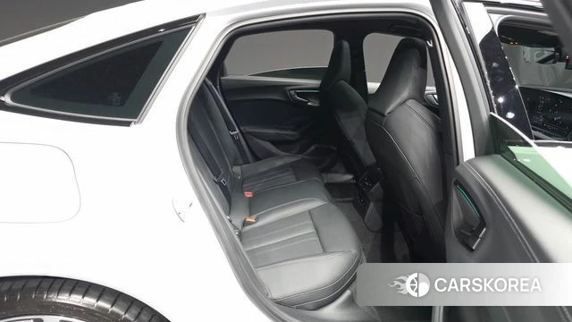 Audi A5 (B10) 2025 Белый из Кореи, фото 3