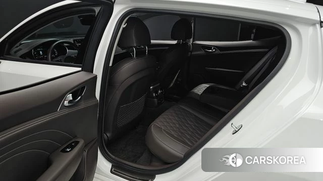 Kia Stinger Meister 2023 Белый из Кореи, фото 3