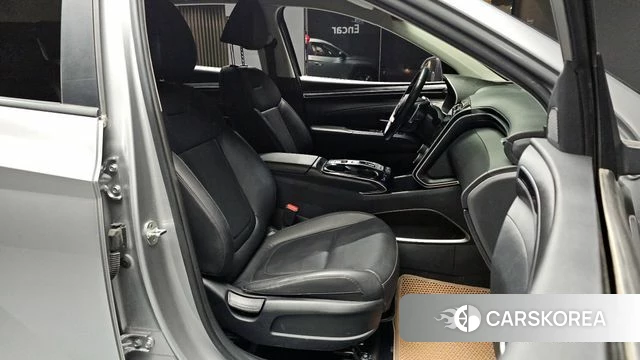 Hyundai Tucson (NX4) 2022 Серебряный из Кореи, фото 3