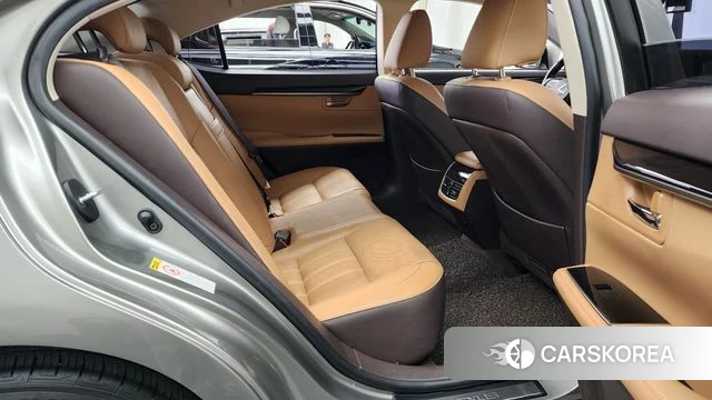 Lexus New ES300h 2018 Серебристо-серый из Кореи, фото 3