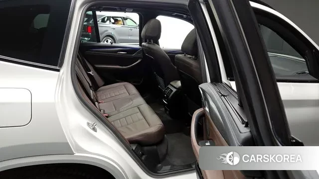 BMW X3 (G01) 2024 Белый из Кореи, фото 3