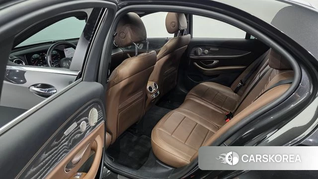 Mercedes-Benz E-Class W213 2022 Серый из Кореи, фото 3
