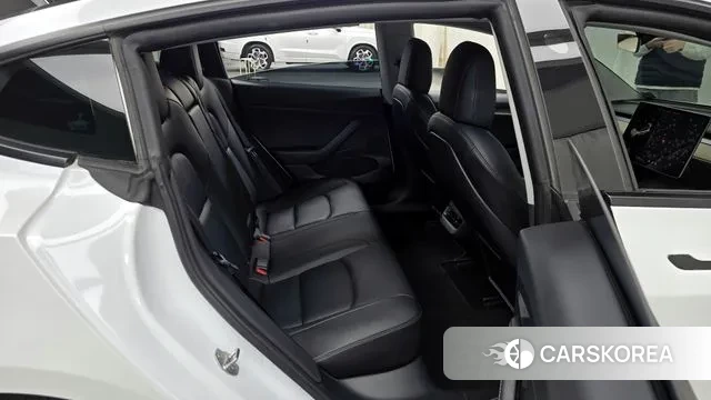 Tesla Model 3 2021 Белый из Кореи, фото 3