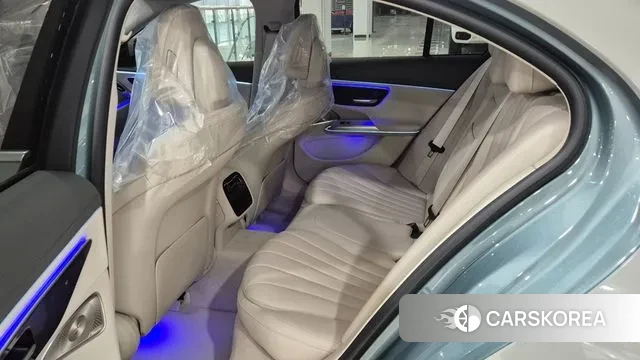 Mercedes-Benz E-Class W214 2024 Цвет галактики из Кореи, фото 3