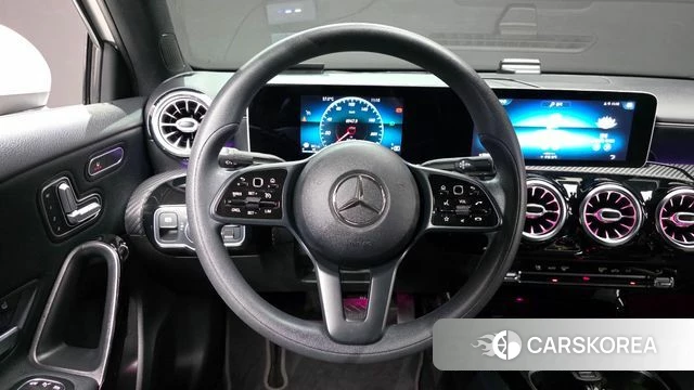Mercedes-Benz A-Class W177 2020 Белый из Кореи, фото 3