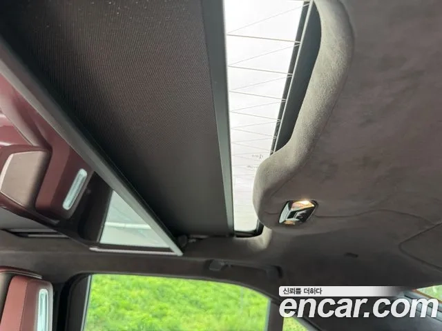 BMW 7 Series (G70) 2023 Цвет галактики из Кореи, фото 3