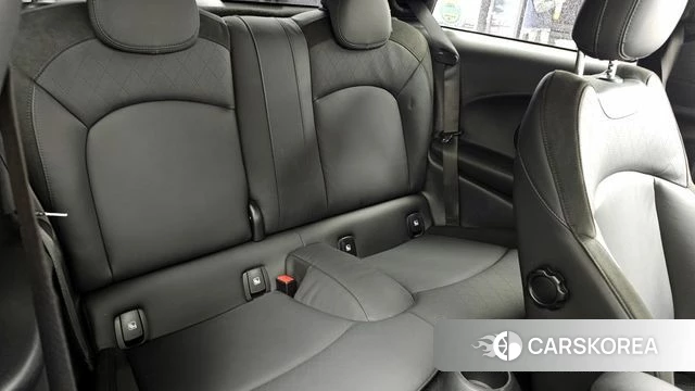Mini Cooper Electric 2023 Черный из Кореи, фото 3