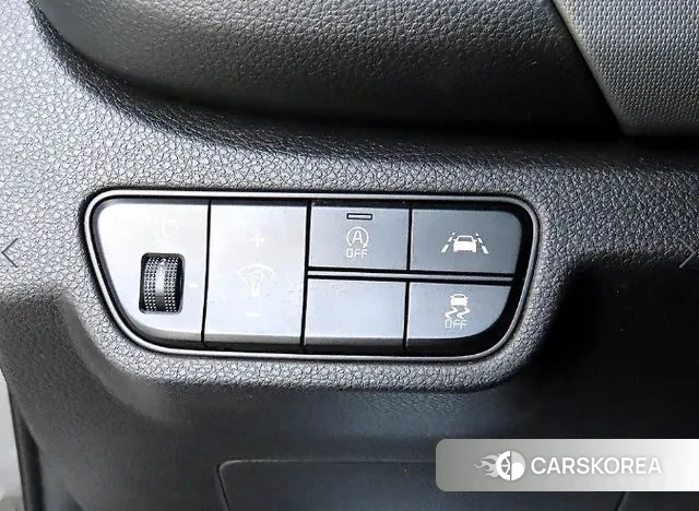 Kia Seltos 2021 Серебристо-серый из Кореи, фото 3