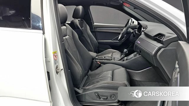 Audi Q3 (F3) 2020 Белый из Кореи, фото 3