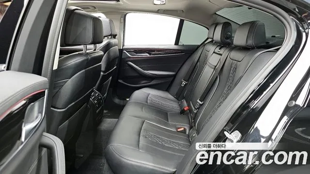 BMW 5 Series (G30) 2020 Черный из Кореи, фото 3